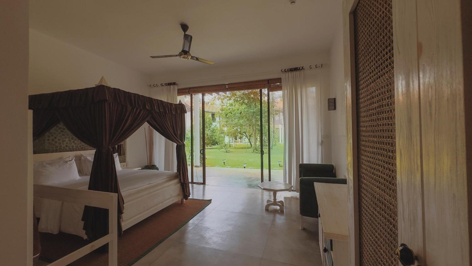 Palm Garden Ayurveda Resort Ahangama Exterior photo